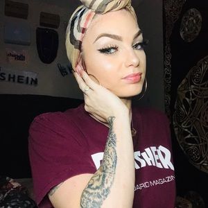 Meet your Posher, Brooke